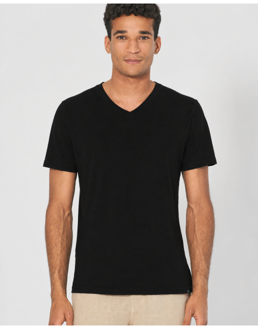 V-Kragen T-Shirt aus Hanf & Bio-Baumwolle – Slim Fit - black [c73eecfa9183c83e3b48c6a3ed8c8061]